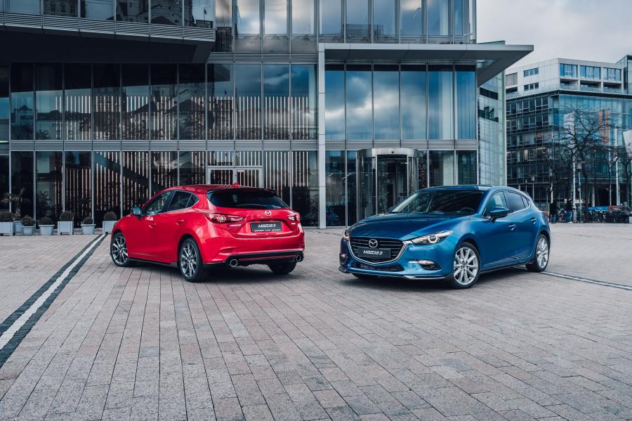  Mazda3 Hatchback Accessorized 2016 года  (WW) (фото 3 из 13)